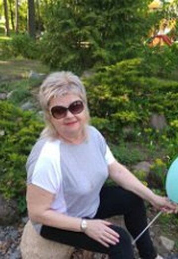 La mia foto - Svetlana Amilavskaya, 62 di Barysaŭ (@svetlanaamilavskaya2)