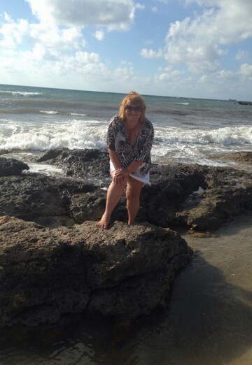 Lena (@lena5468502) — my photo № 4