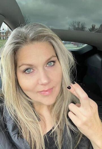 My photo - Emily, 61 from New Baltimore (@emily38)