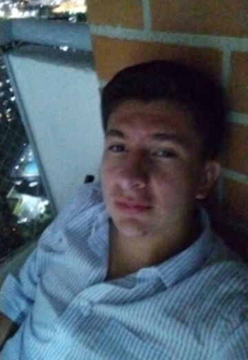 Mi foto- Mateo carpio, 25 de Medellín (@alejandromateo)