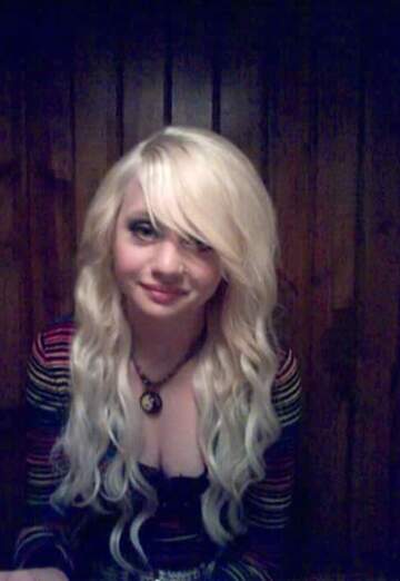 April (@april273) — my photo № 1